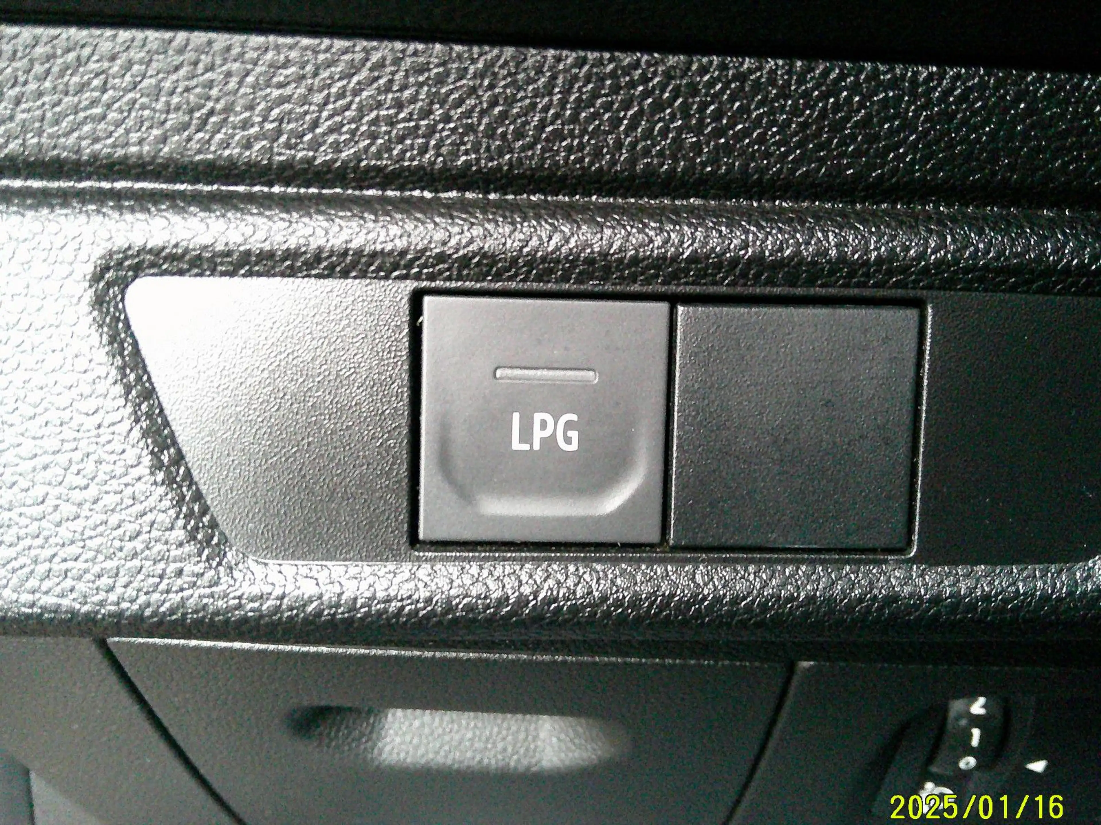 Dacia Sandero III Stepway Comfort Navi Kamera LPG — photo 19