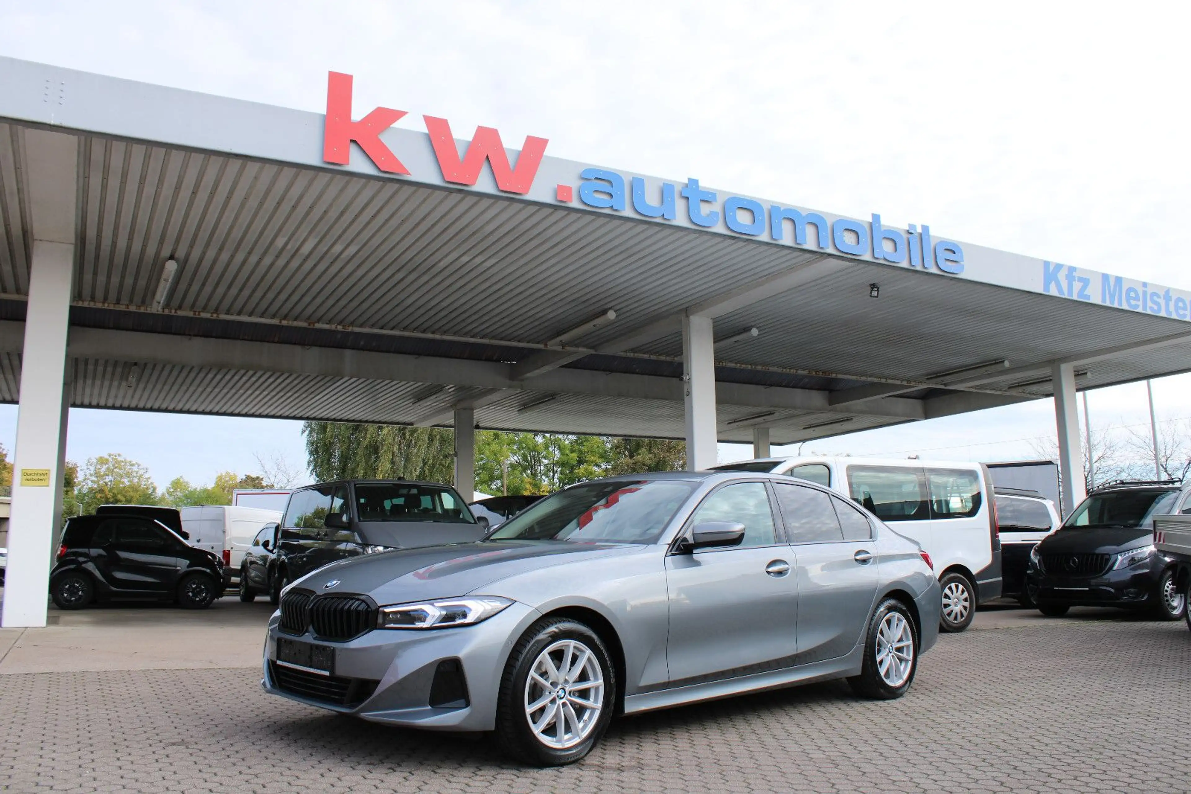 BMW 318 i Limousine,LED,Head-up,Kamera,App