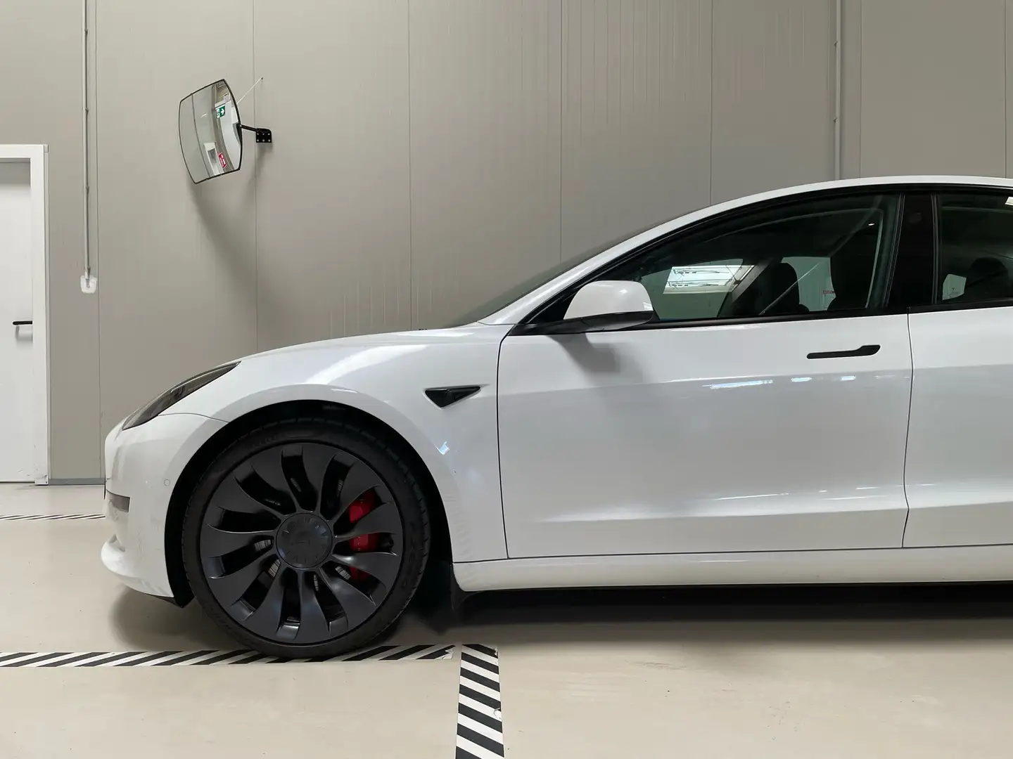Tesla Model 3 Performance AWD. Mit Enhanced Auto Pilot - 2