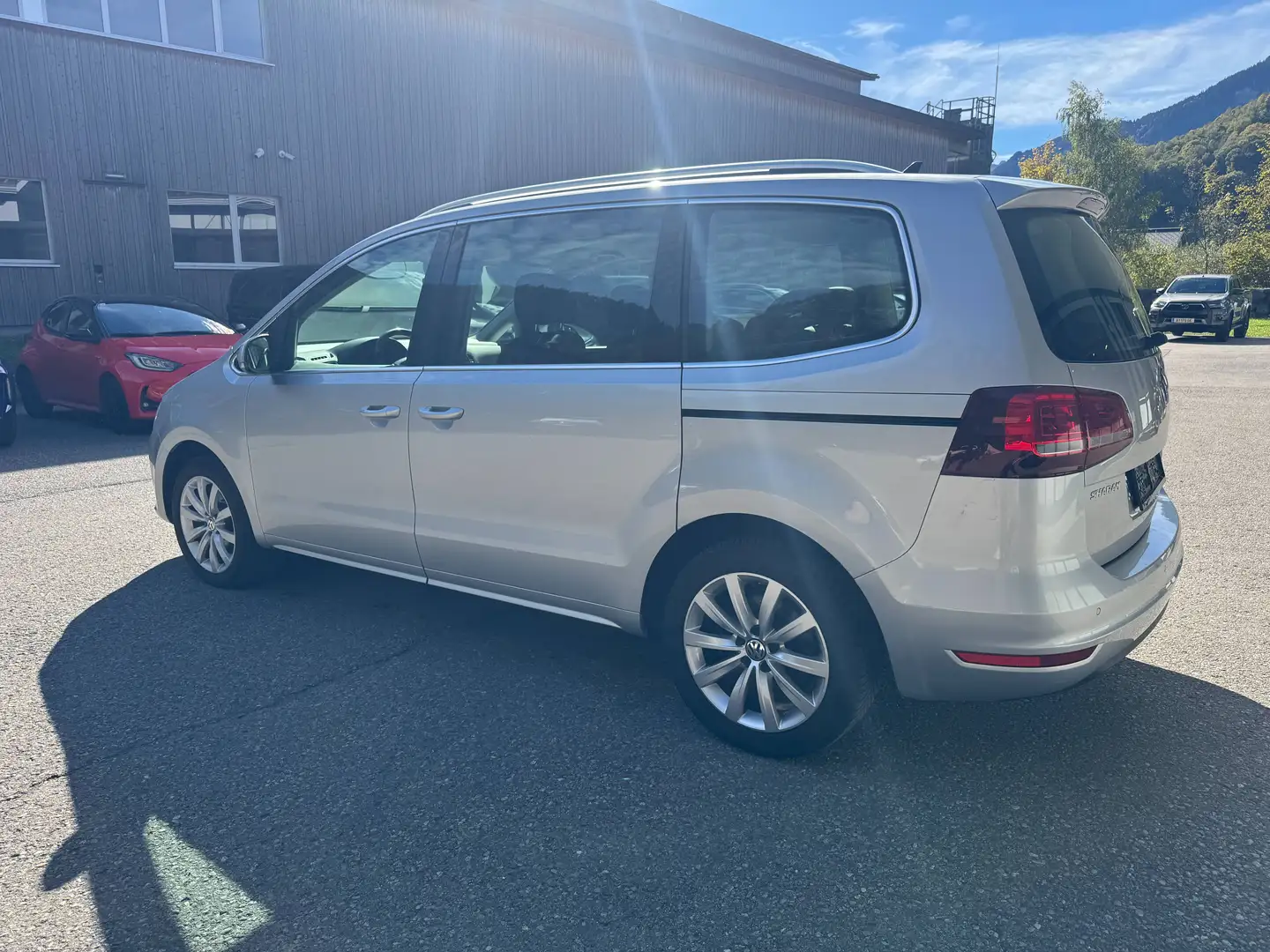 Volkswagen Sharan Highline 4Motion Grau - 2