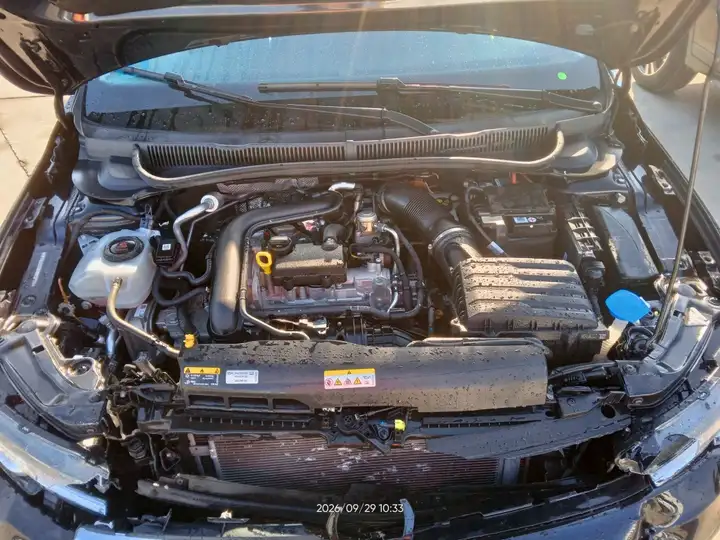 Volkswagen Polo Life 1.0 TSI 2022, foto 4