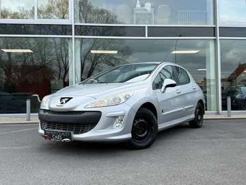 1.6 HDi / AIRCO / NAVIGATIE / ZETELVERWARMING / LEDER /