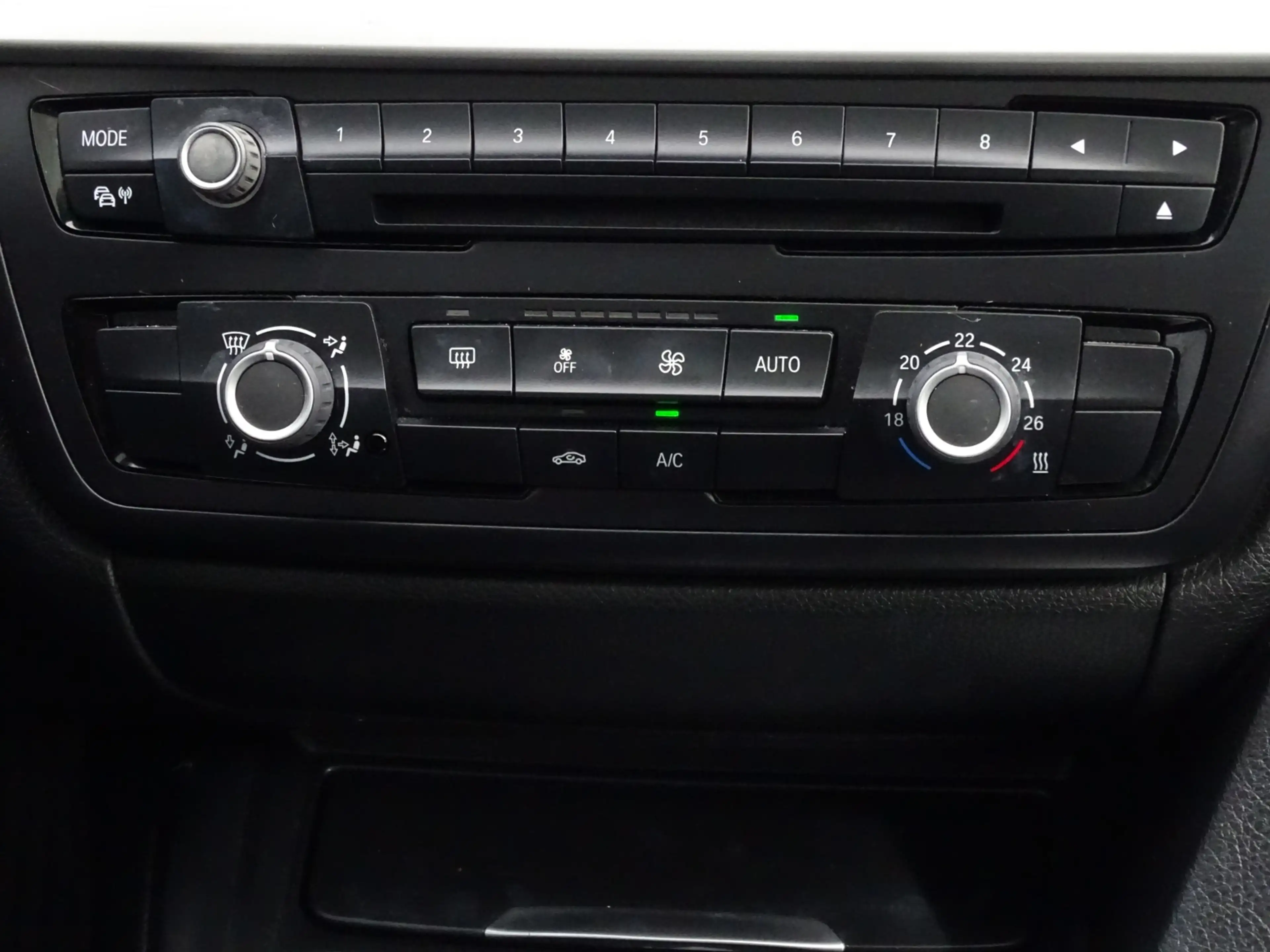 BMW 316 3-serie 316i Upgrade Edition Automaat | Leder | Sc — photo 19