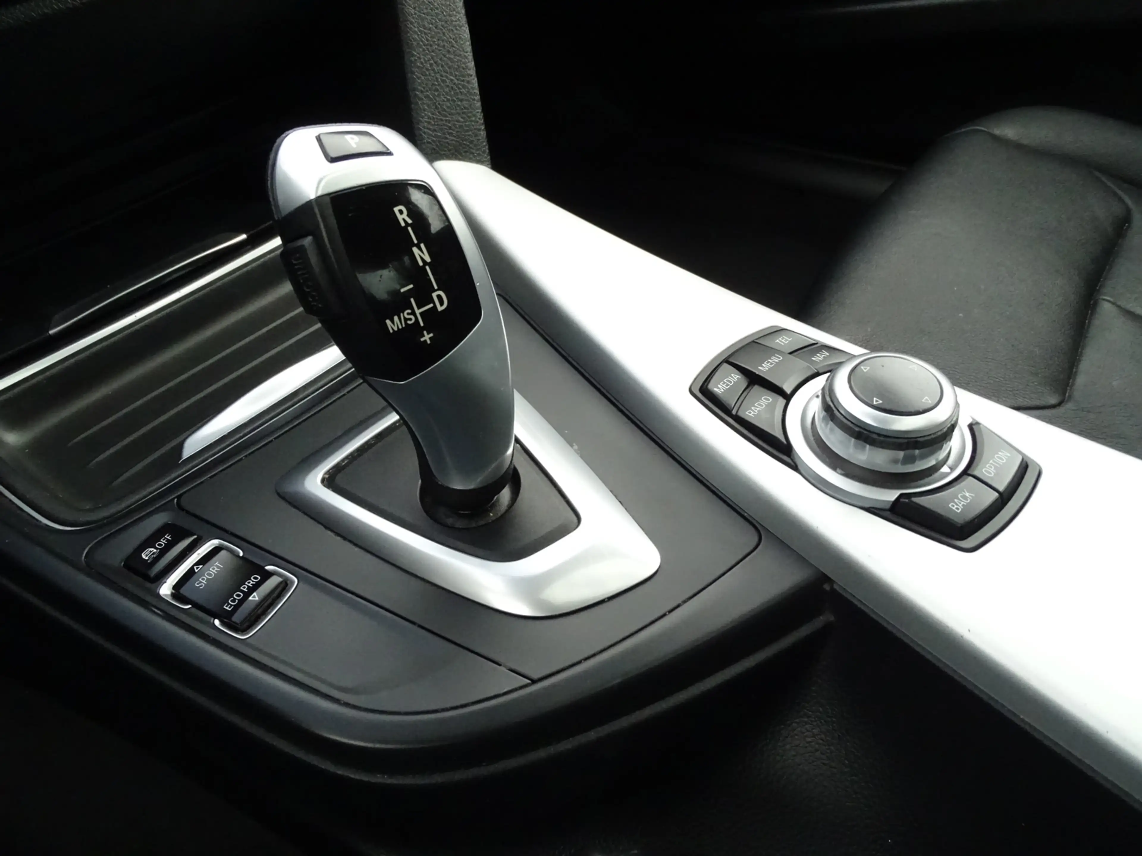 BMW 316 3-serie 316i Upgrade Edition Automaat | Leder | Sc — photo 16