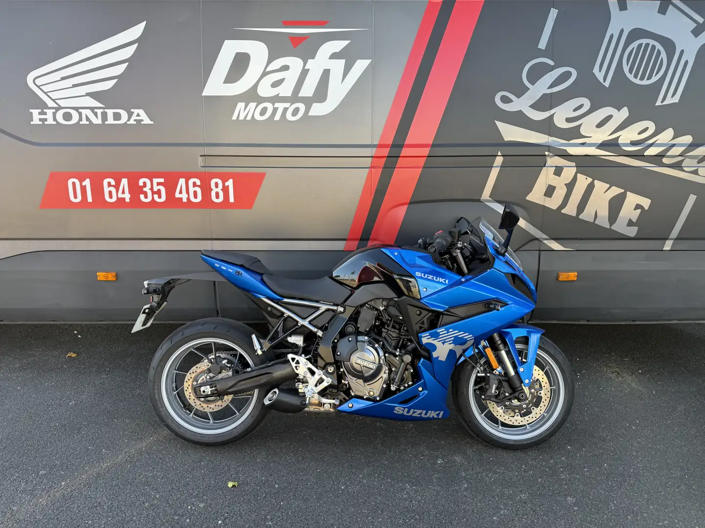 Suzuki GSX 8R Blauw - 2