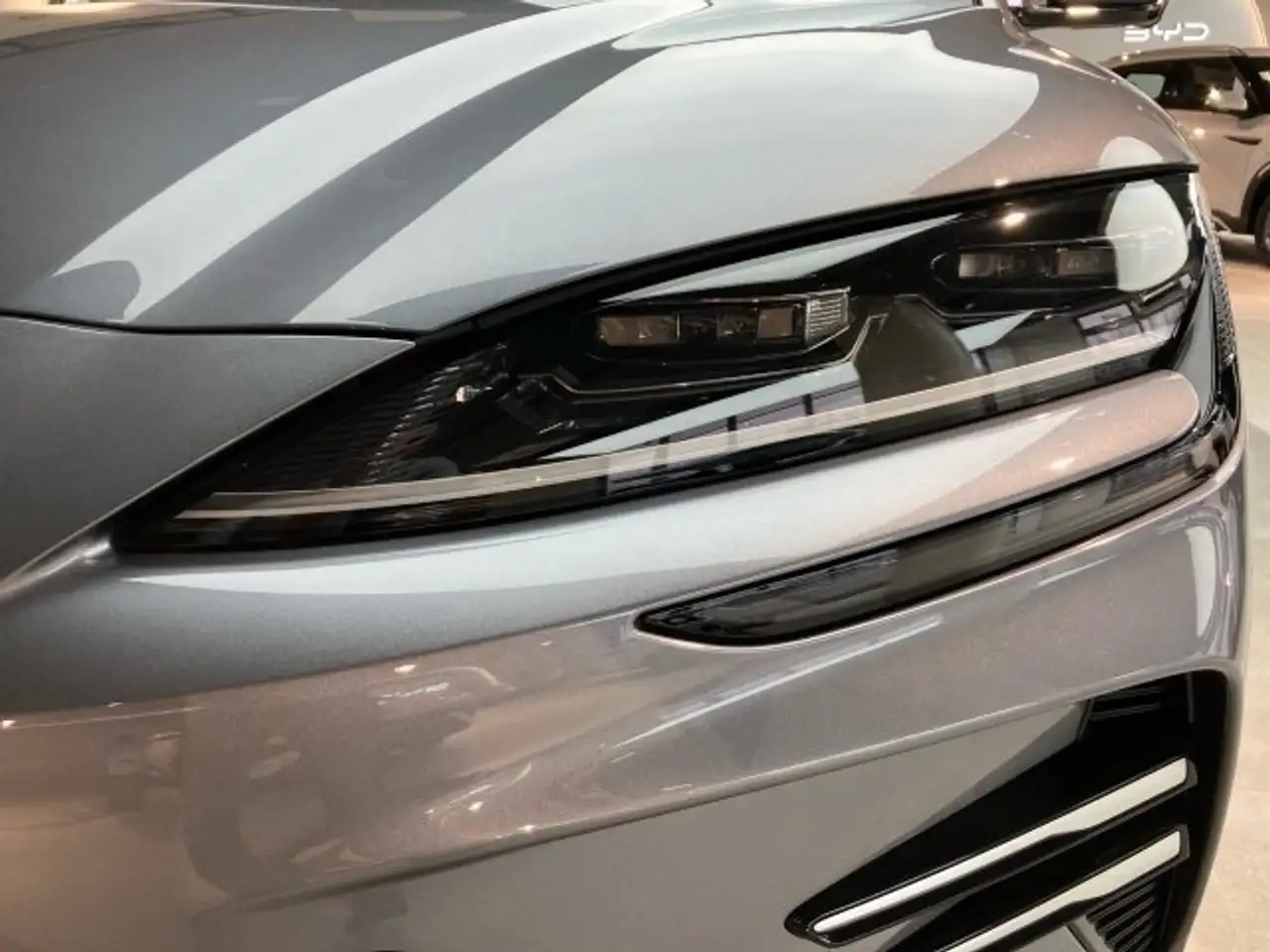 BYD SEAL U