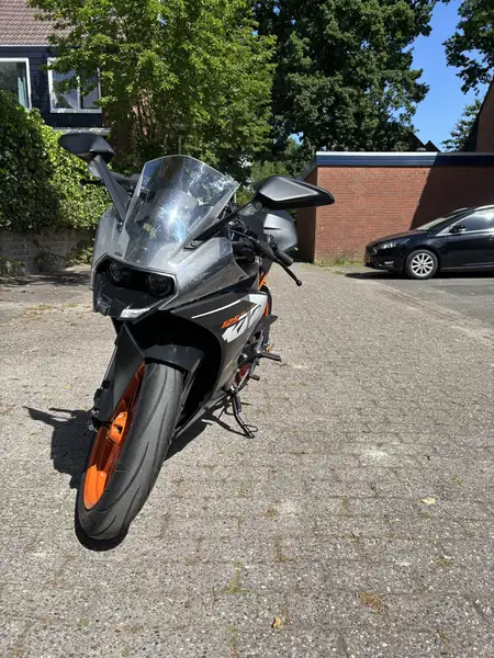 KTM RC 125 - foto 8