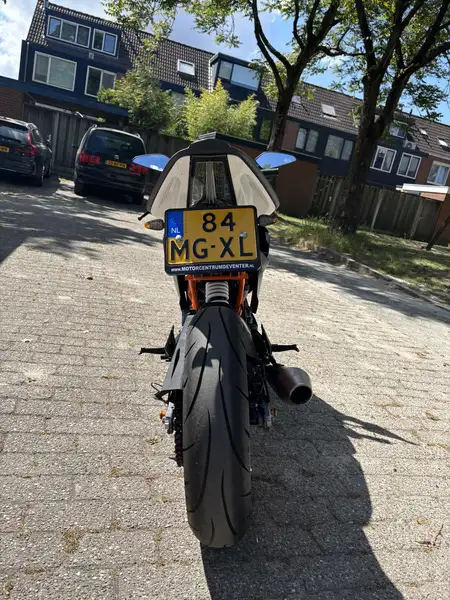 KTM RC 125 - foto 5