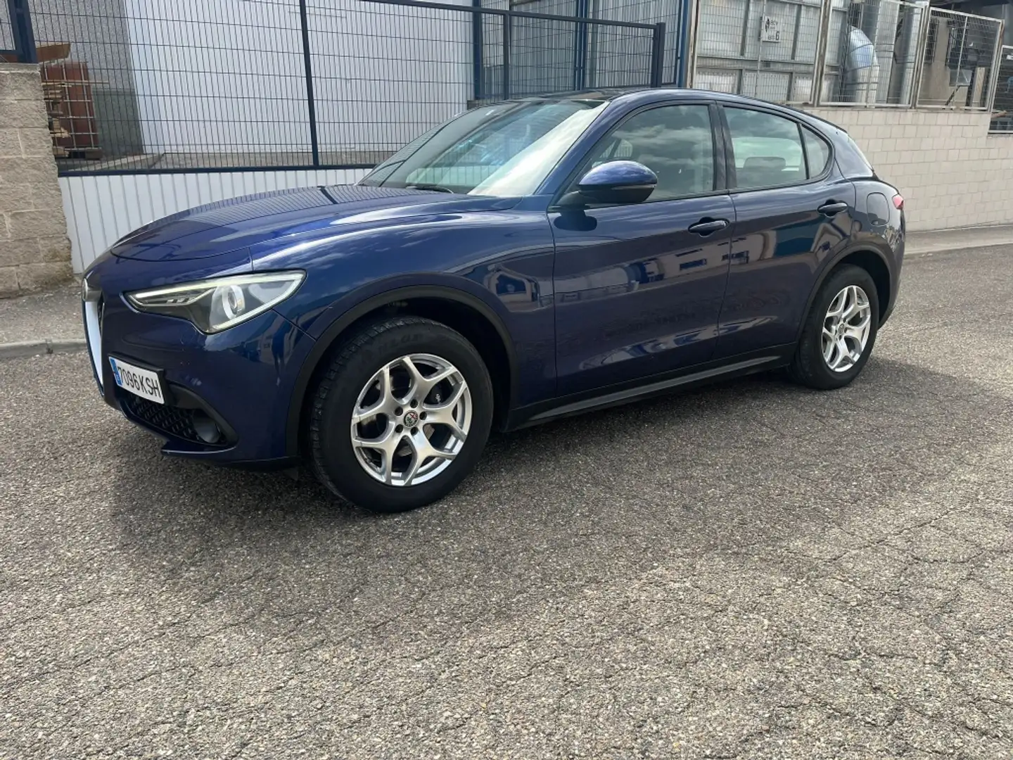 Alfa Romeo Stelvio 2.2 Executive Q4 210 Aut. Blu/Azzurro - 1
