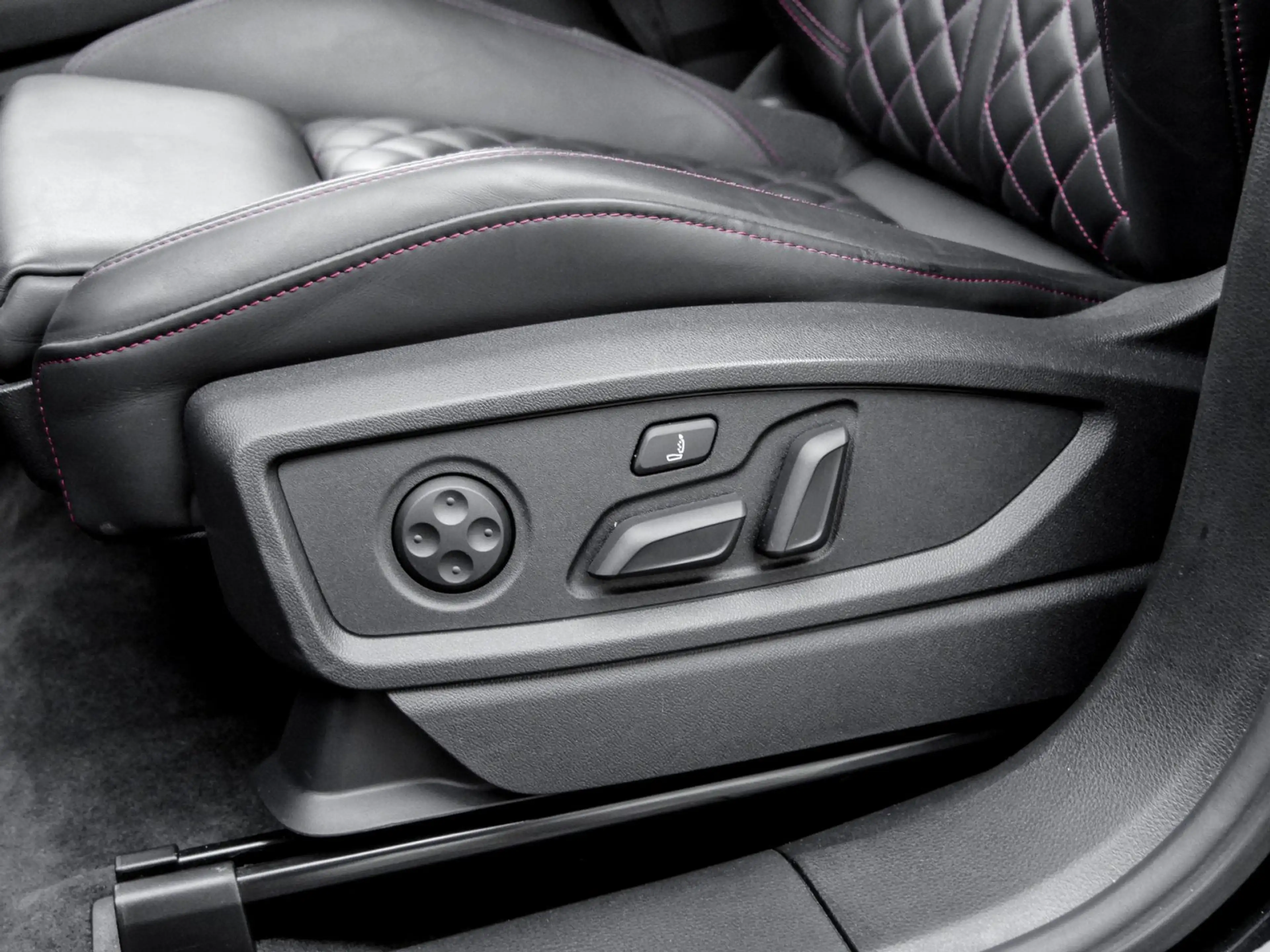 Audi SQ5 TDI Nav+ Matrix B&O Luft AreaV AHK Pano Standh — photo 14