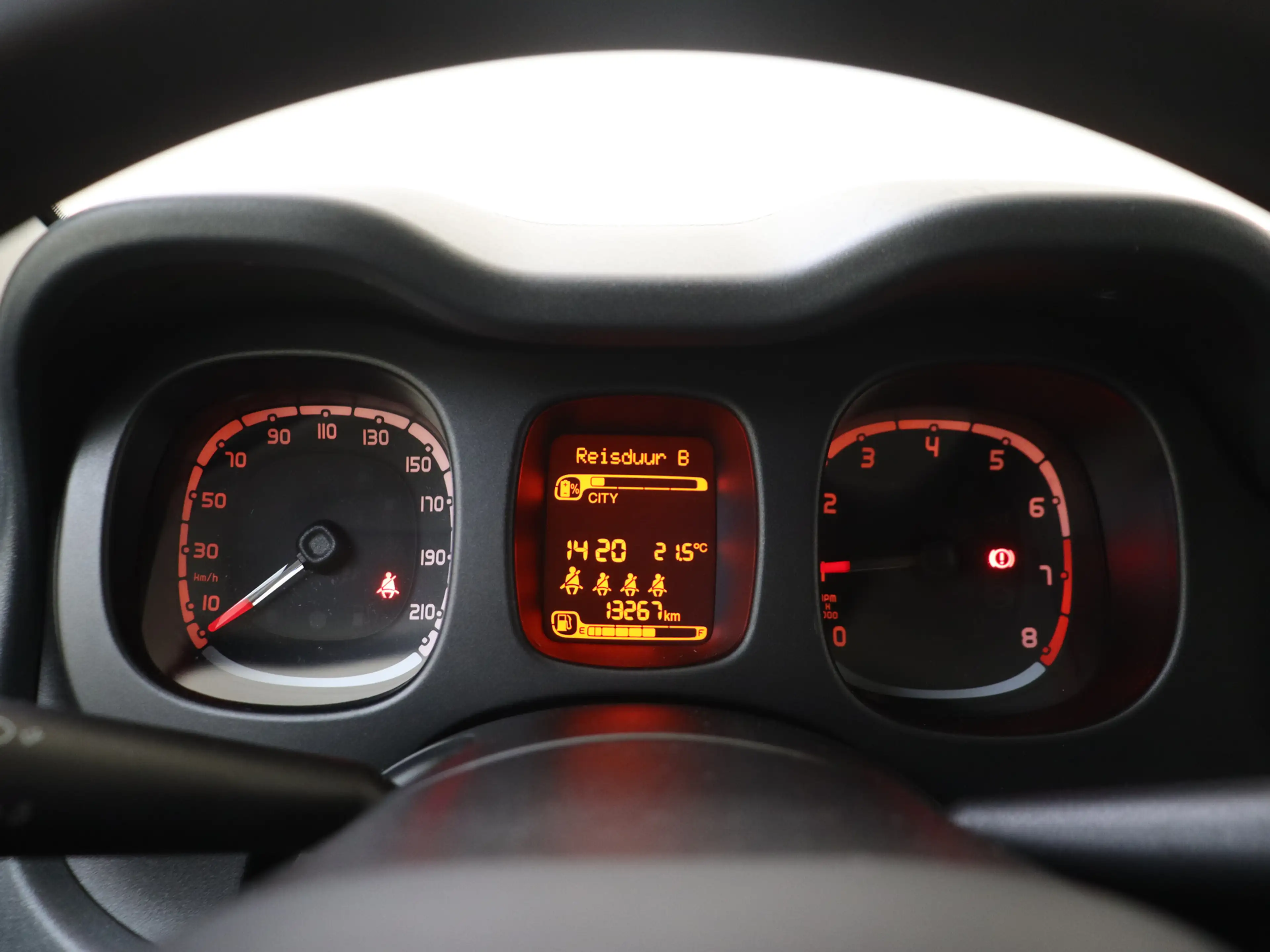 Fiat Panda 1.0 Hybrid Urban Hybrid l Airco l Bluetooth — photo 7