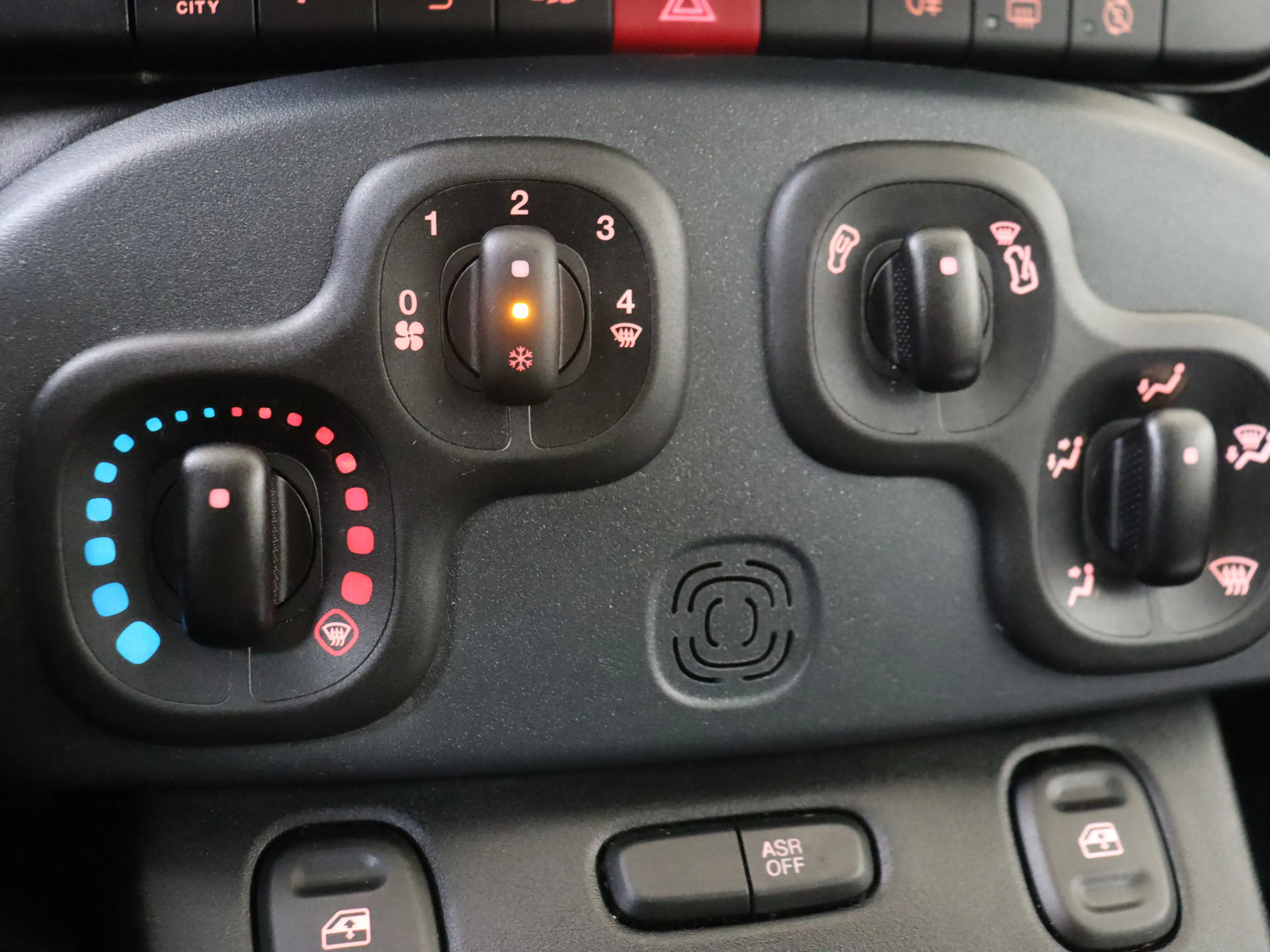 Fiat Panda 1.0 Hybrid Urban Hybrid l Airco l Bluetooth — photo 15