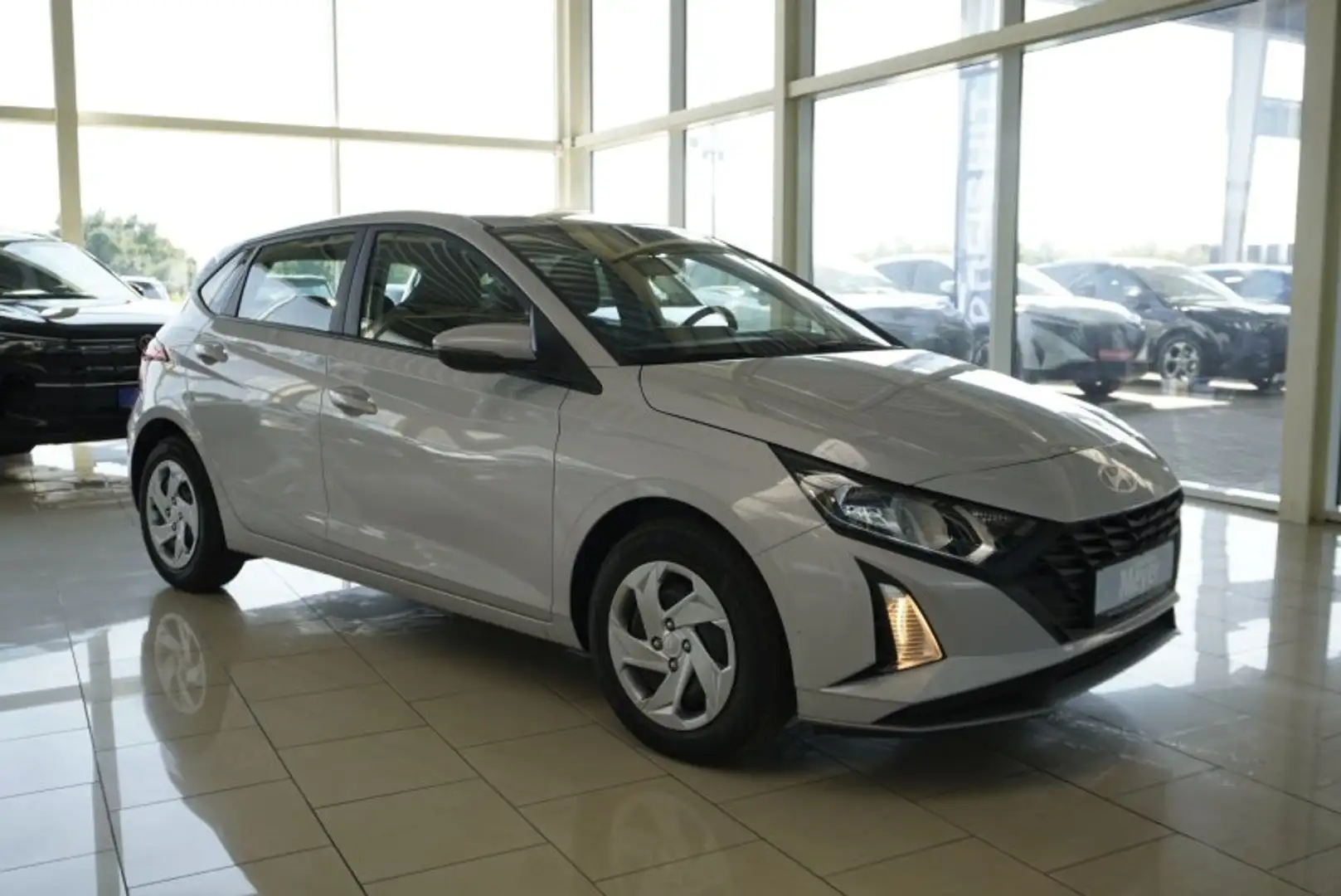 Hyundai i20 1,2 79PS Navi/Winterp/Kamera/Temp/Pdc    ** Grau - 1