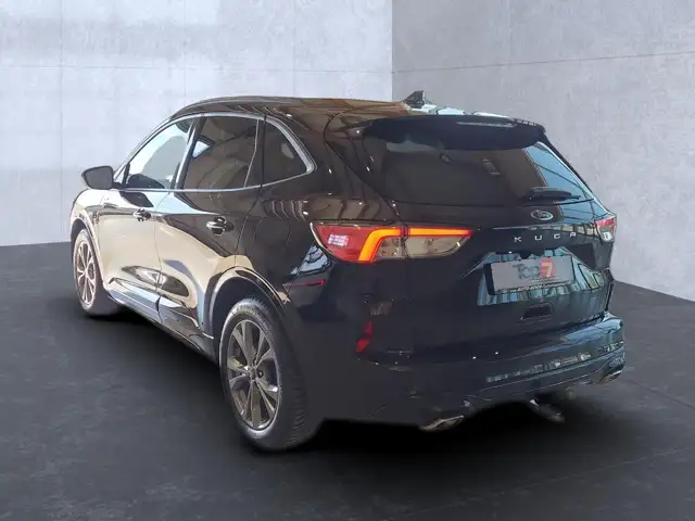 Ford Kuga view 3