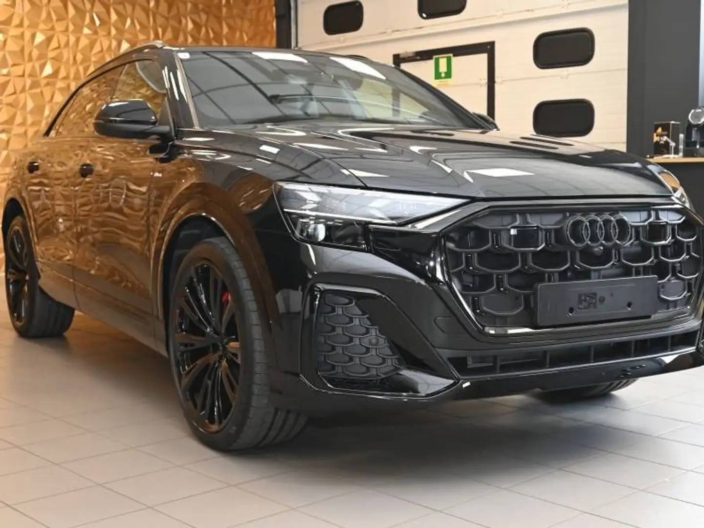 Audi Q8 MY2025 50TDI Q.TIP.3XS-LINE TET.GANCIO23"SCONTO25% Černá - 2
