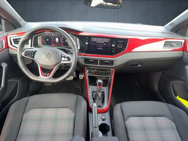 Volkswagen Polo view 11