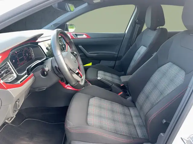 Volkswagen Polo view 9