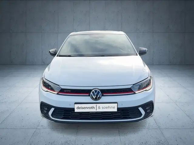 Volkswagen Polo view 8