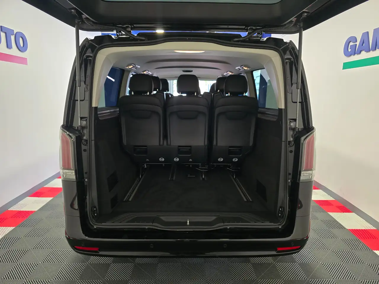 Mercedes-Benz Vito 2026 — фото 12