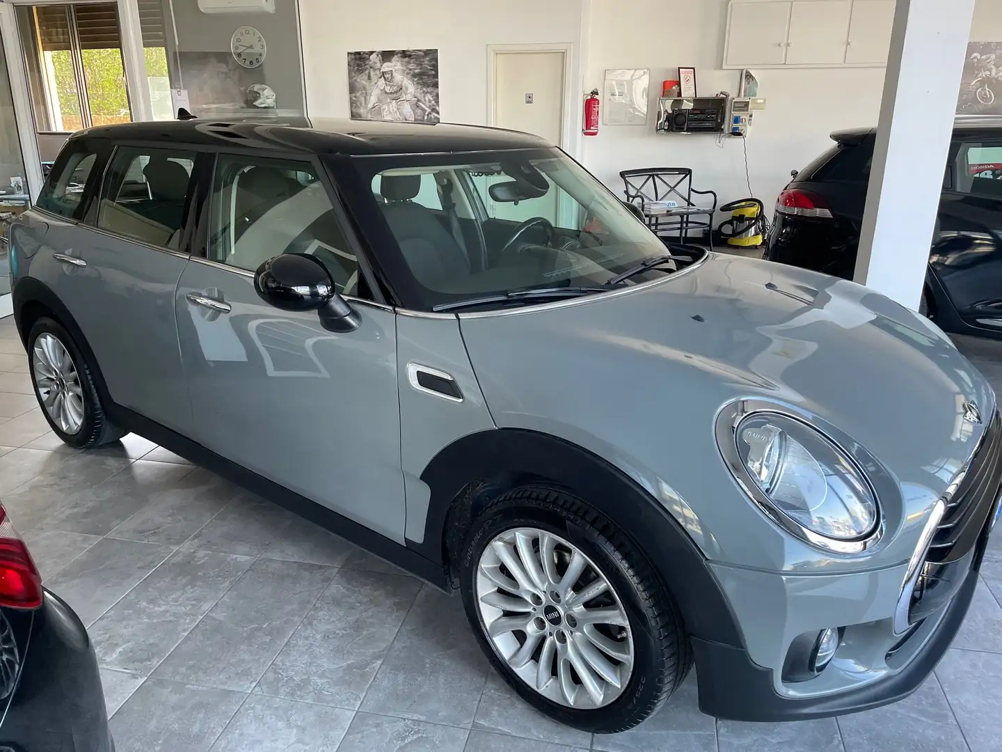 MINI Cooper D Clubman Mini IV F54 2016 Clubman 2.0 Business auto Grigio - 2