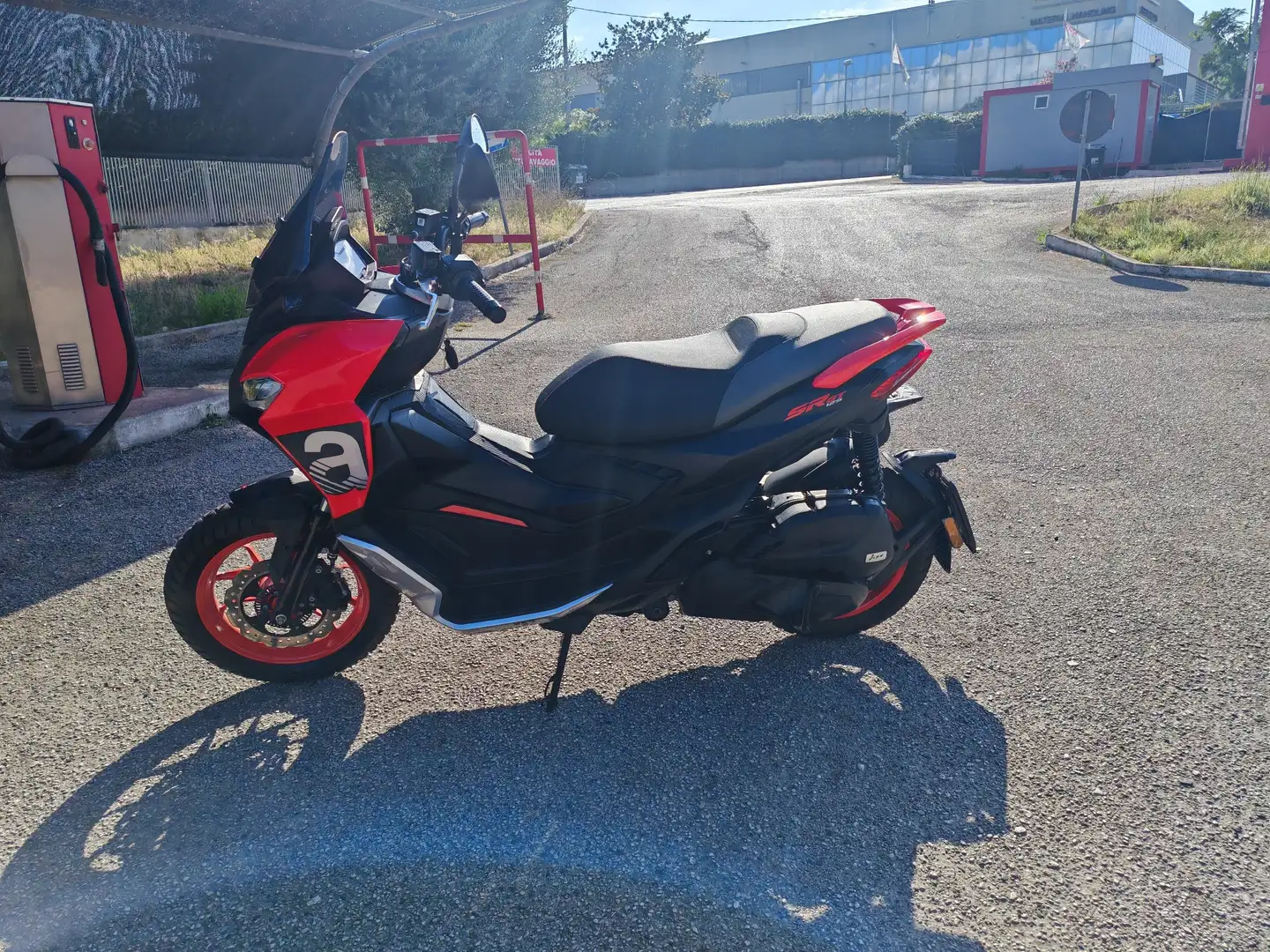 Aprilia SR GT 125 sport abs Rosso - 1