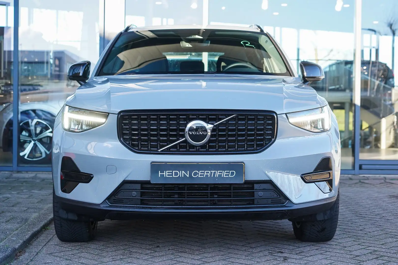 Volvo XC40 2.0 B4 Plus Dark | 2.000 kg trekgewicht! | Stoelen Grau - 2