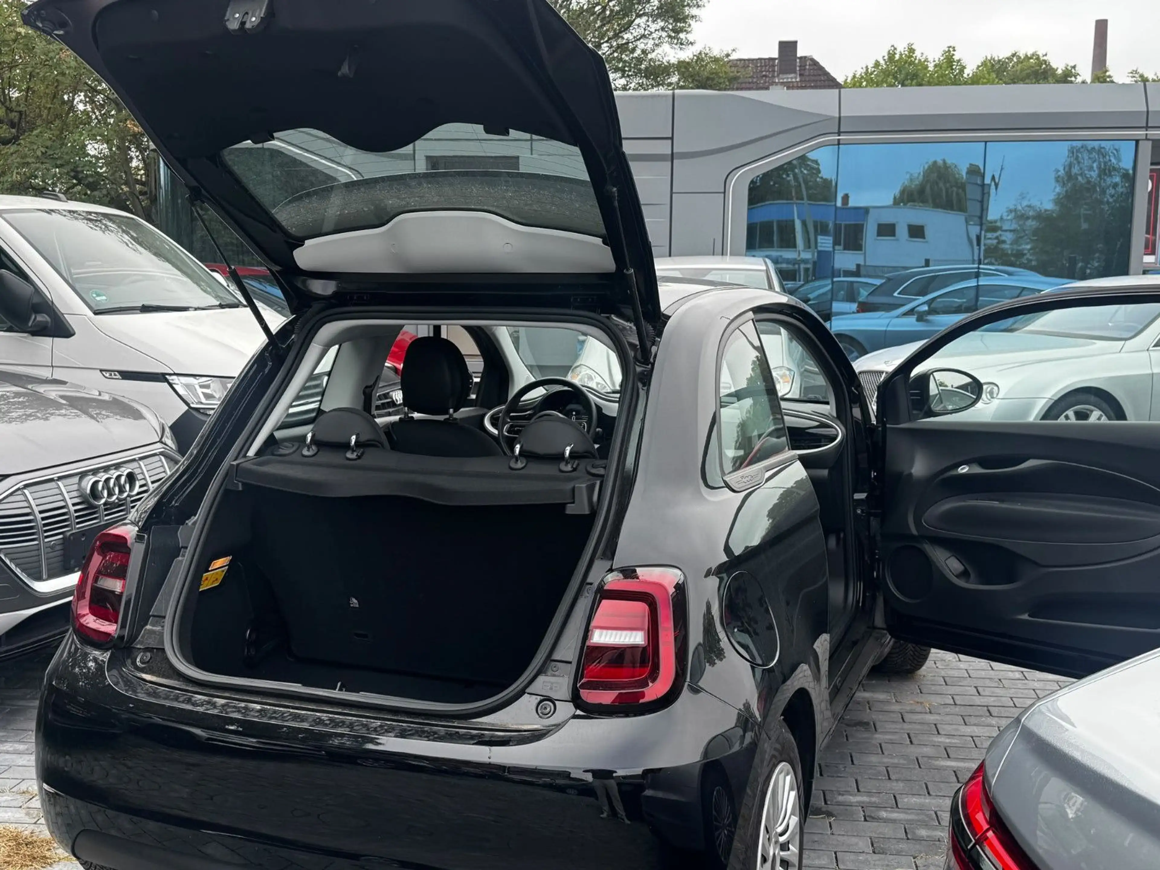 Fiat 500e Action — photo 13