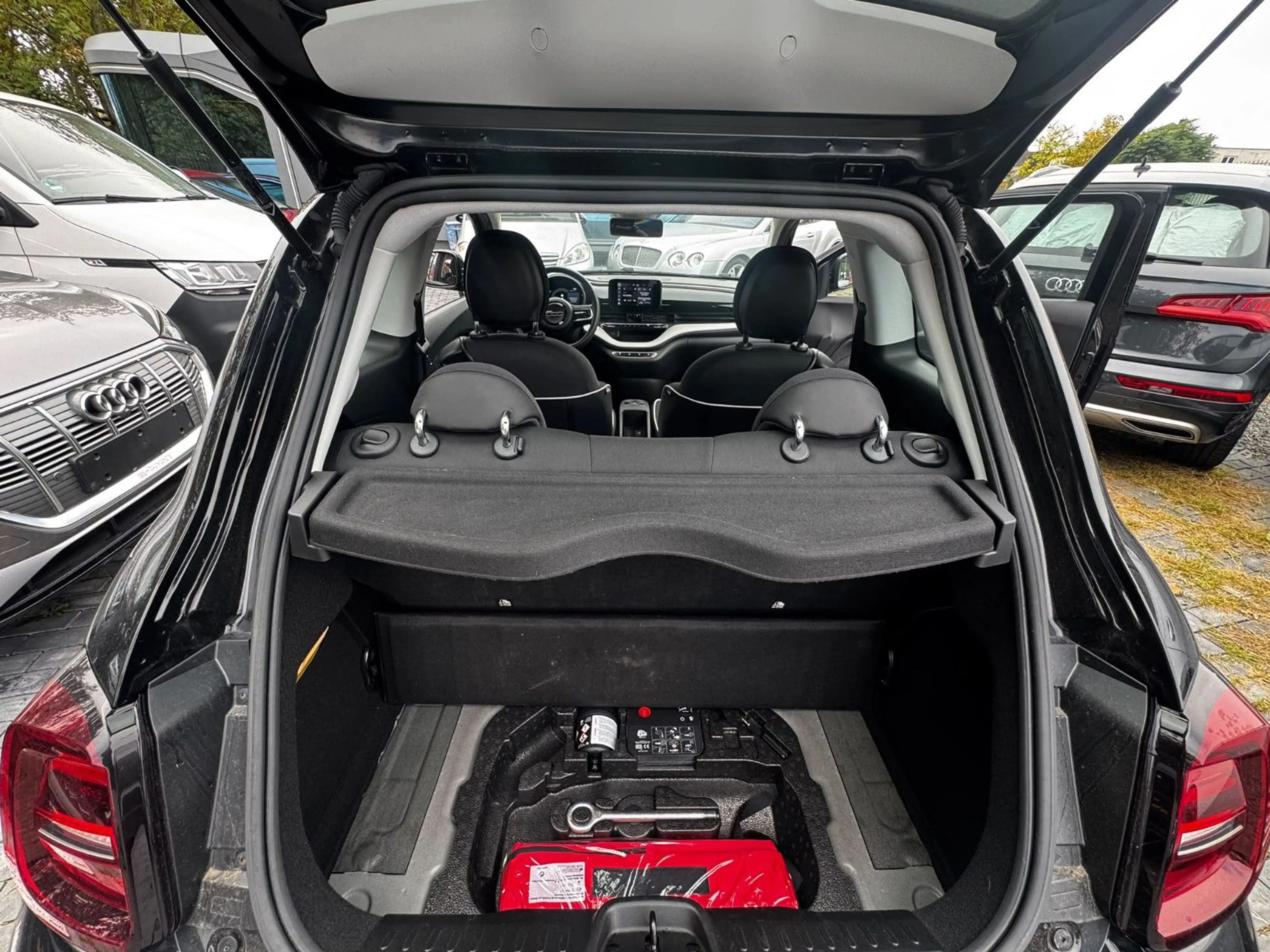 Fiat 500e Action — photo 10