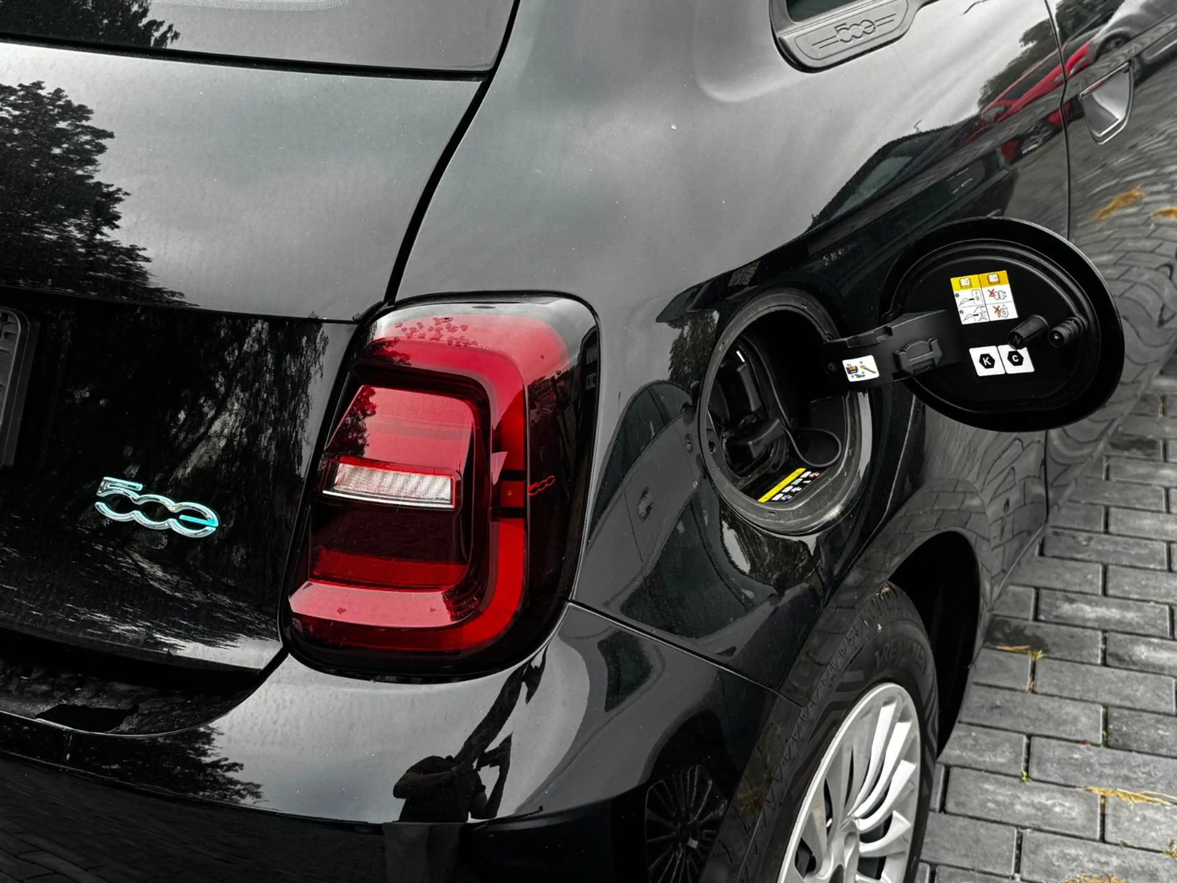 Fiat 500e Action — photo 5