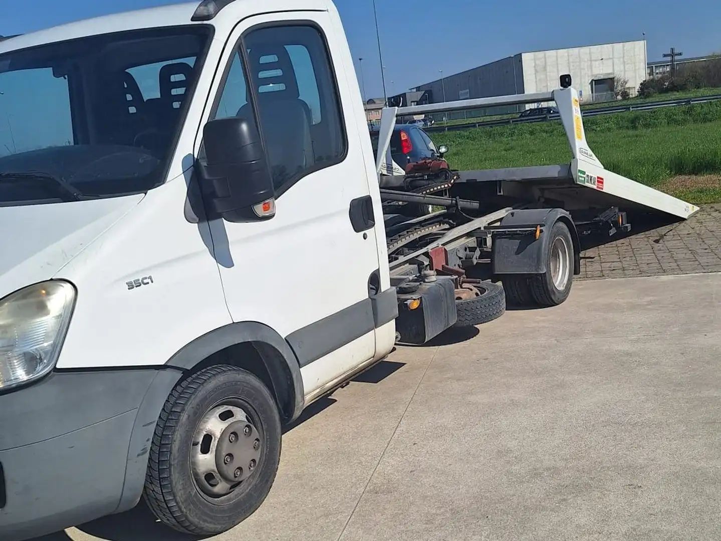 Iveco Daily allestimento CARRO ATTREZZI Bianco - 2