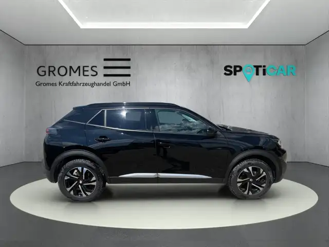 Peugeot 2008 view 2