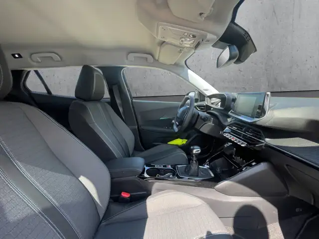 Peugeot 2008 view 13
