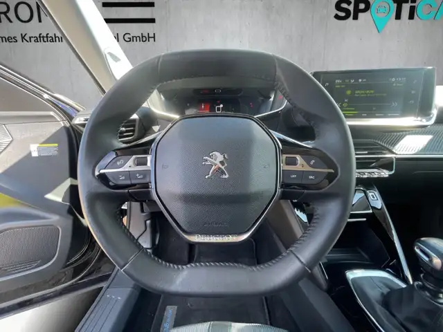 Peugeot 2008 view 10