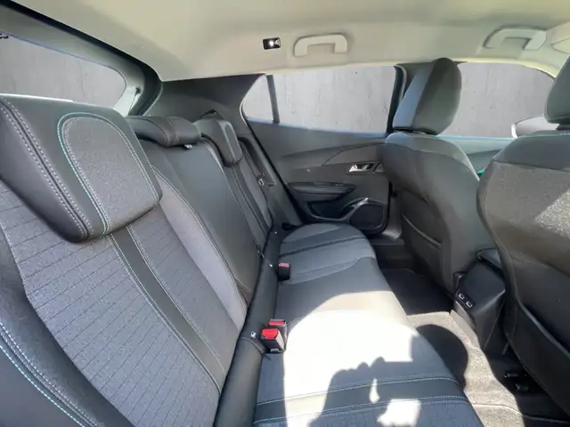 Peugeot 2008 view 14