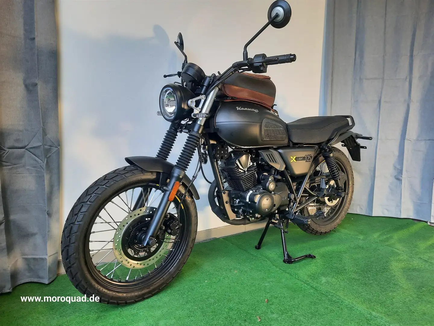 Keeway X-LIGHT 125 Tageszulassung Schwarz - 1
