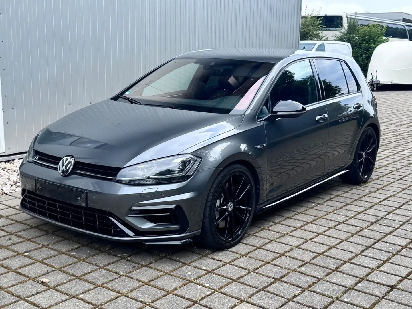 Volkswagen Golf VII Lim. R Akrapovic Performance Pak o. opf Grigio - 1