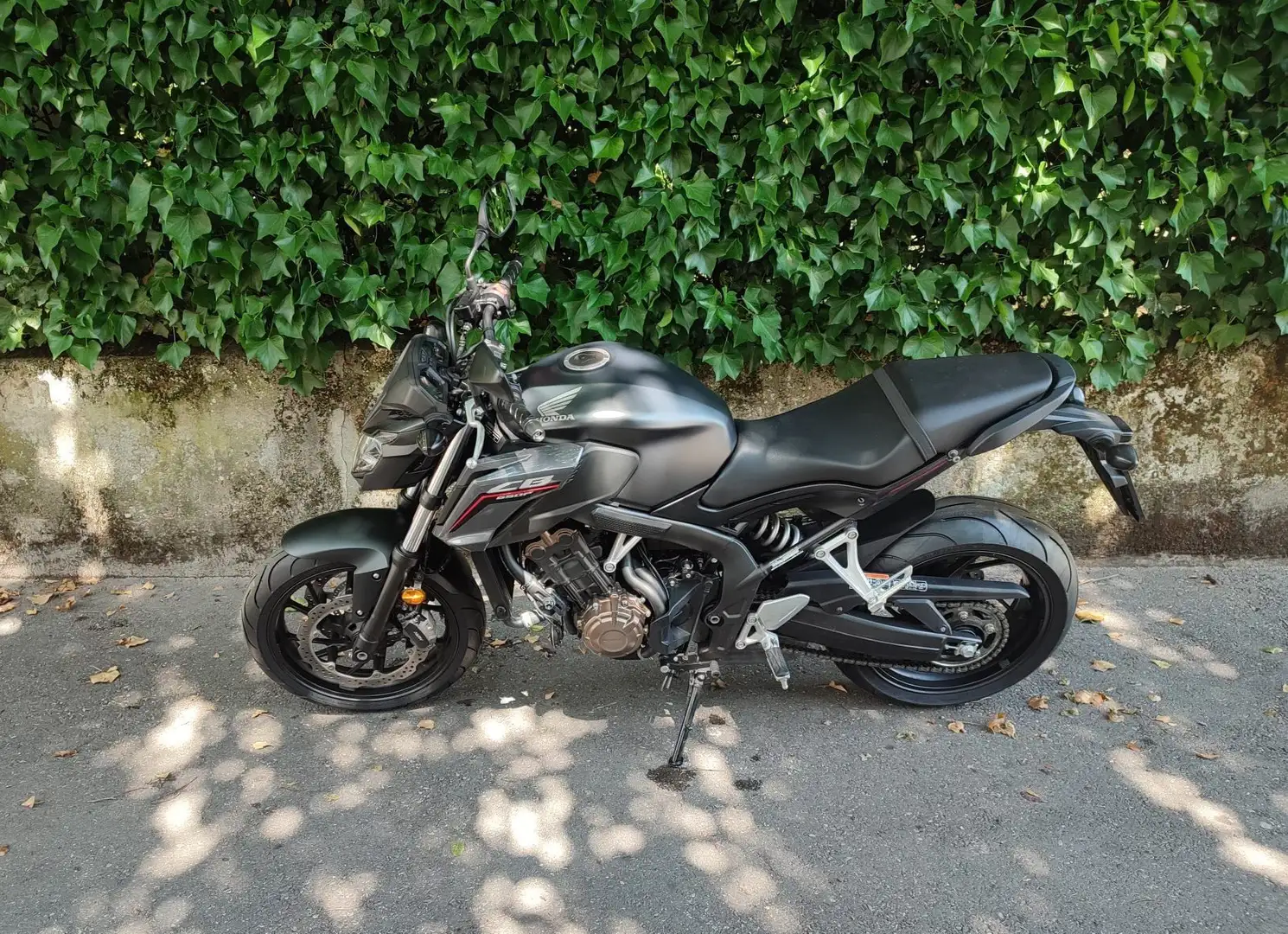 Honda CB 650 F ABS Negro - 2