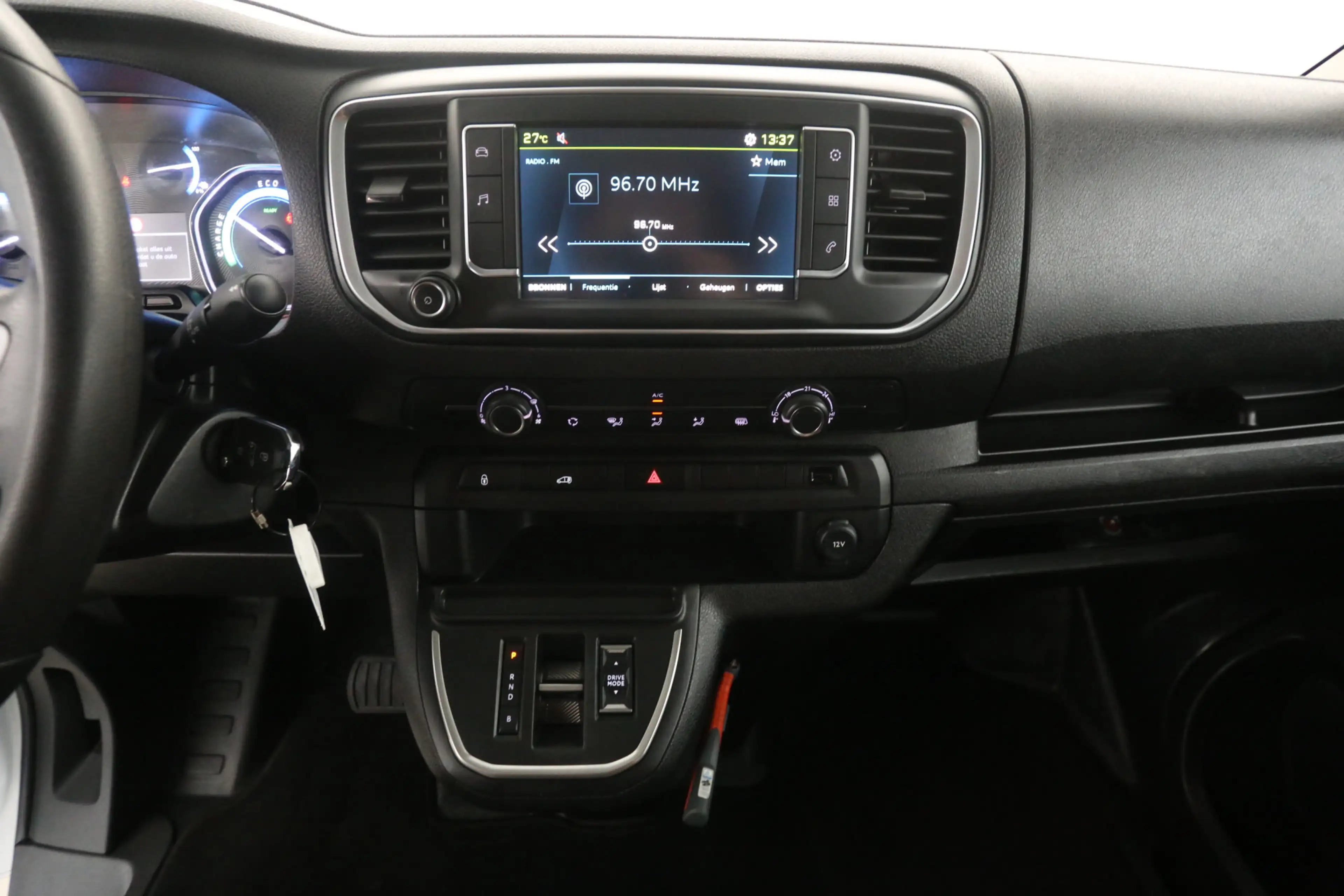 Peugeot e-Expert 75 kWh L3H1 | Snelladen | SOH 97% | Airco | Cruise — photo 13