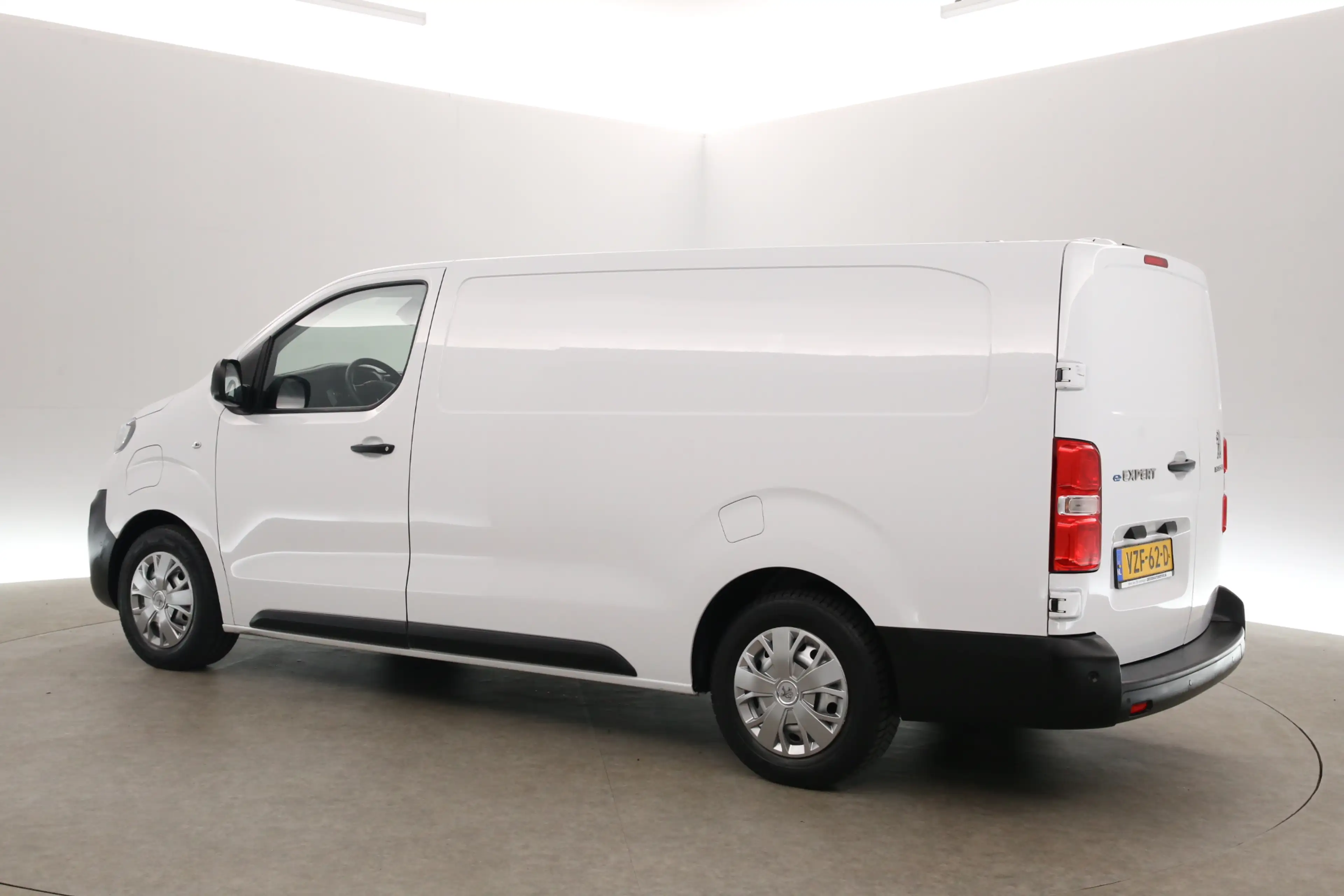 Peugeot e-Expert 75 kWh L3H1 | Snelladen | SOH 97% | Airco | Cruise — photo 4