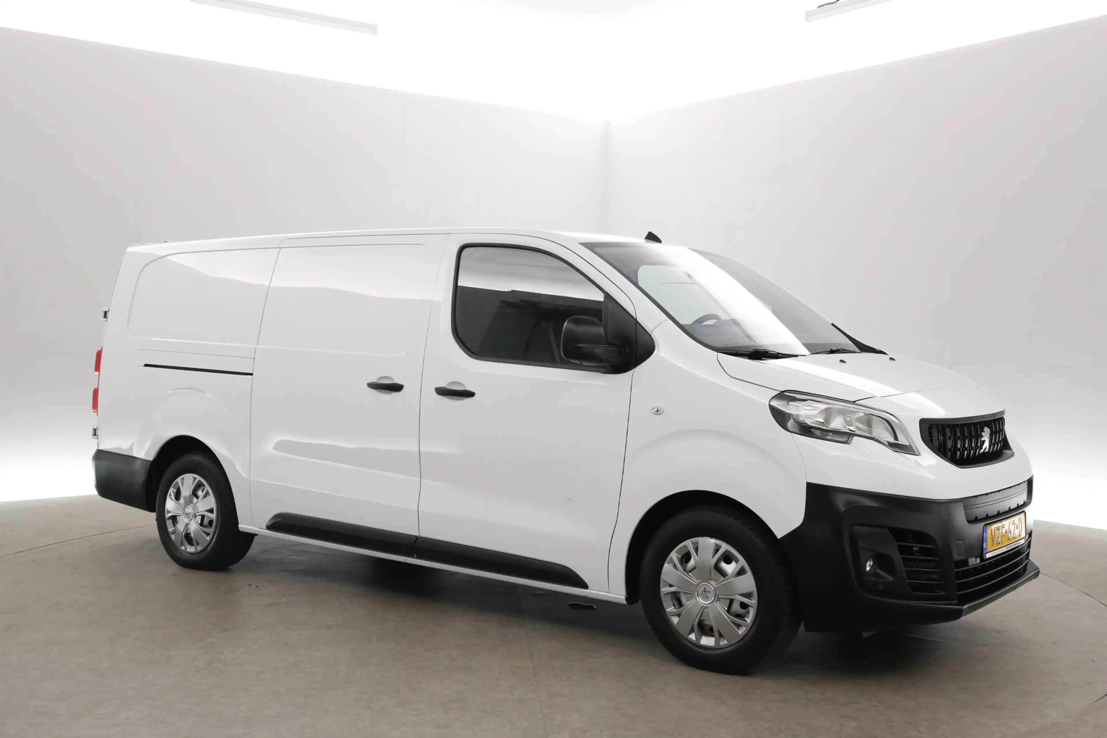 Peugeot e-Expert 75 kWh L3H1 | Snelladen | SOH 97% | Airco | Cruise — photo 8