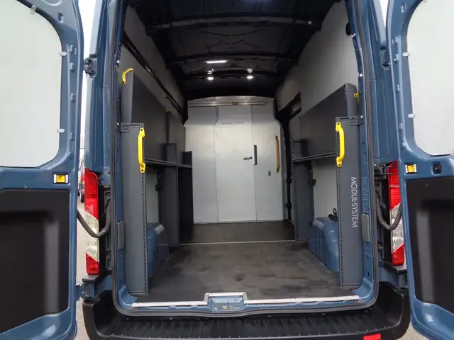 Ford Transit view 7