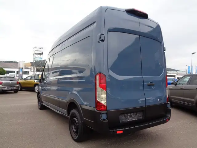 Ford Transit view 5