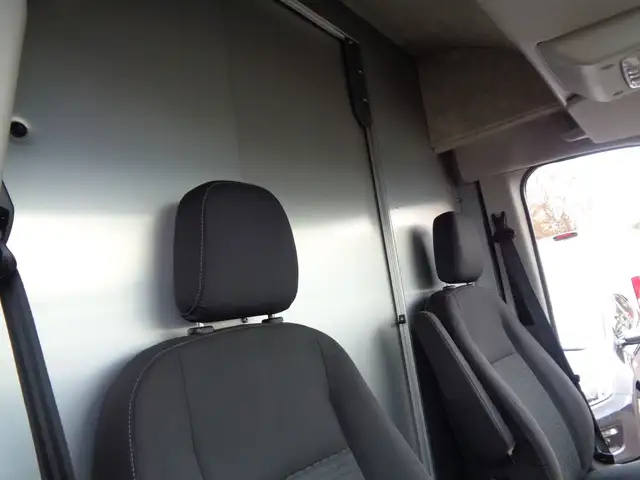 Ford Transit view 11