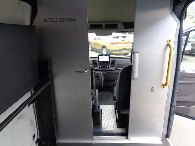 Ford Transit view 10