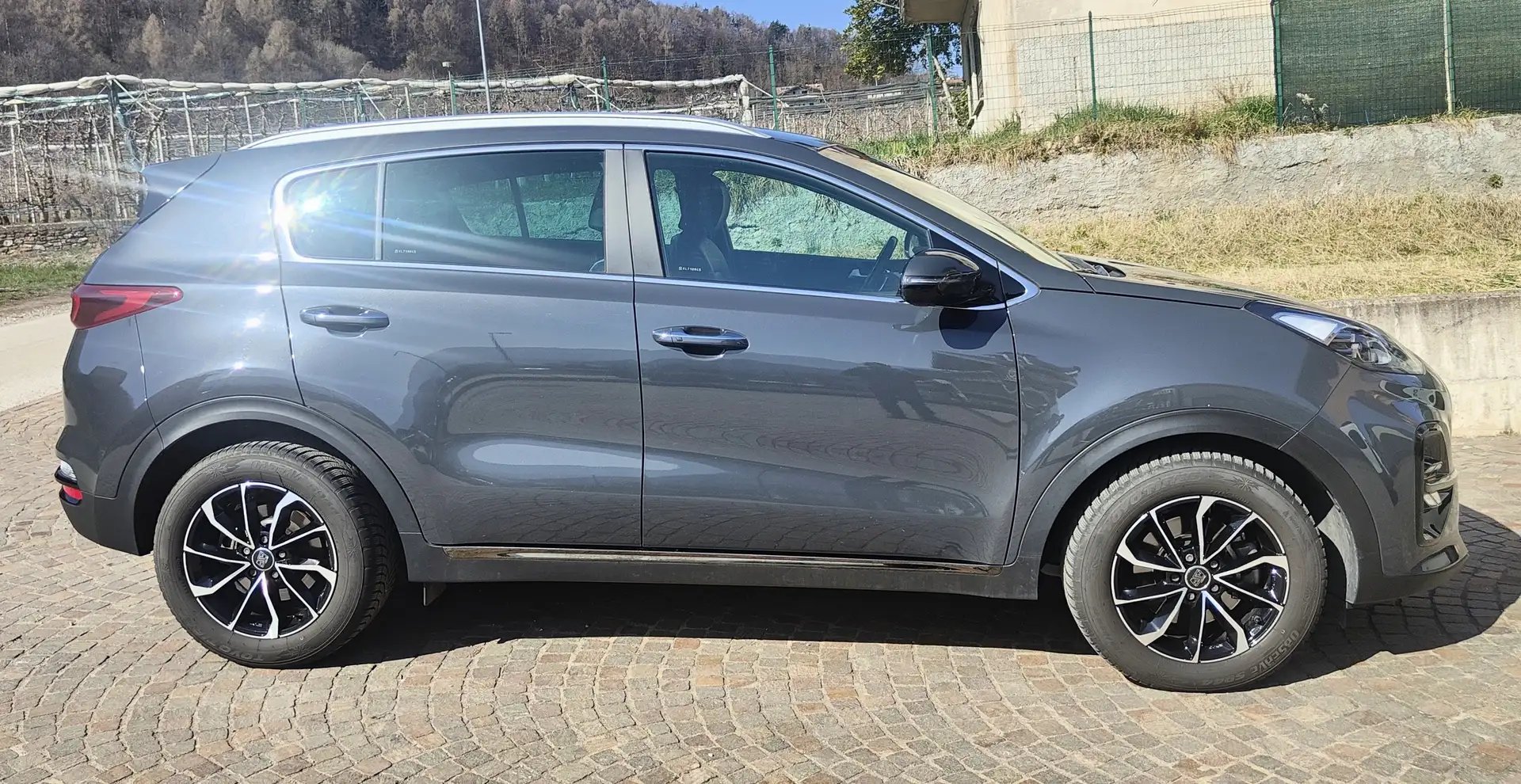 Kia Sportage 1.6 crdi GT Line Premium Pack 136cv dct7 Gris - 2