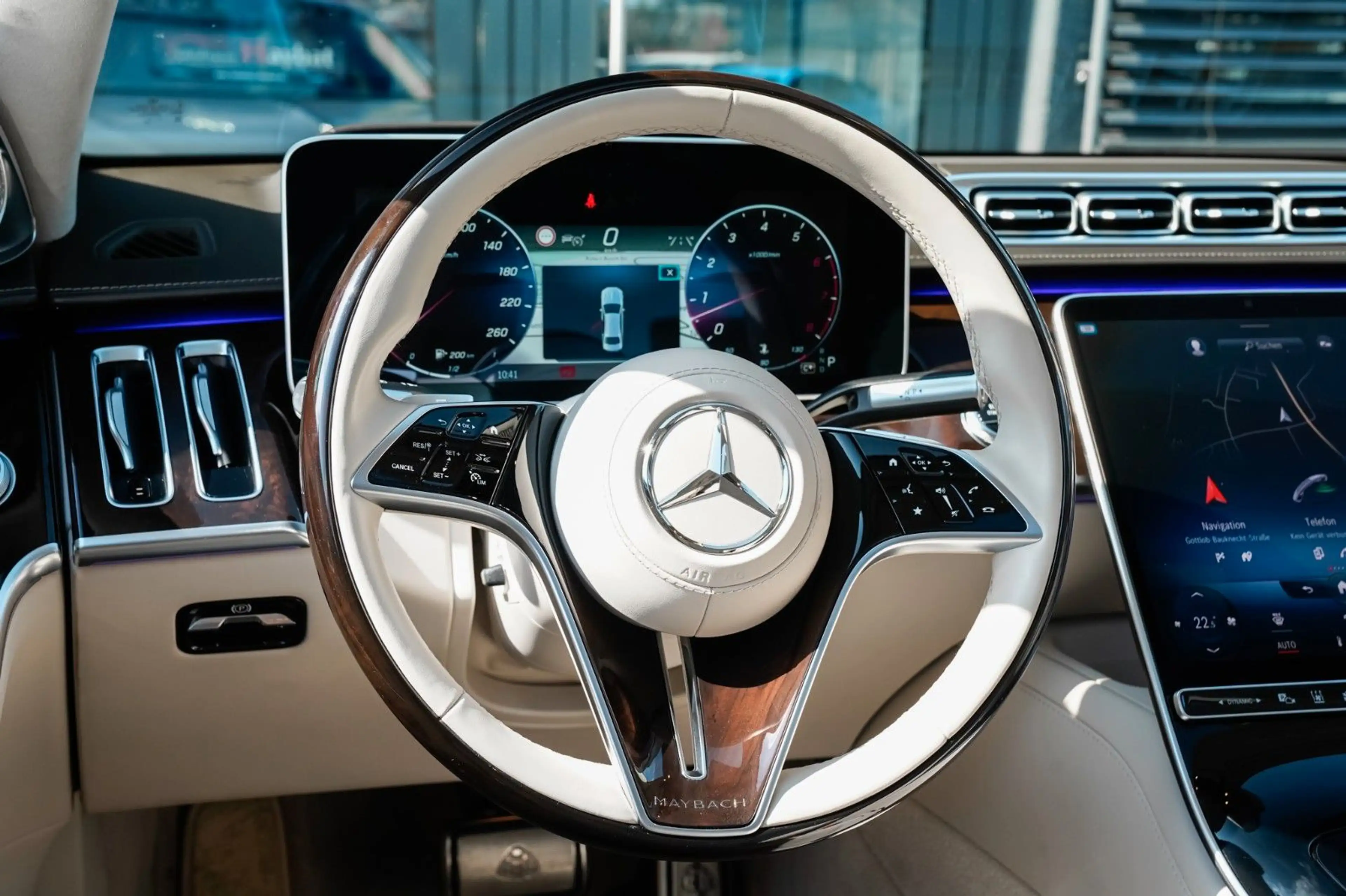 Mercedes-Benz S 680 Maybach 4Matic First Class-4 Sitzer-1.Hand — photo 14