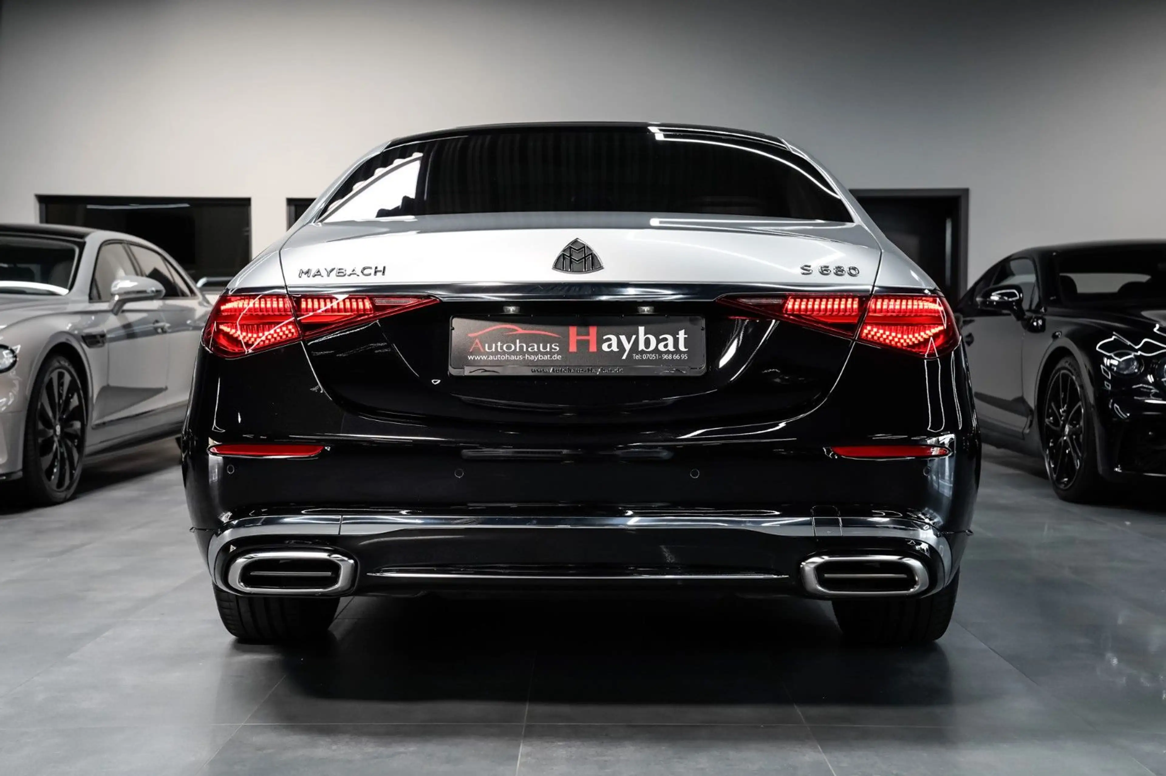 Mercedes-Benz S 680 Maybach 4Matic First Class-4 Sitzer-1.Hand — photo 8