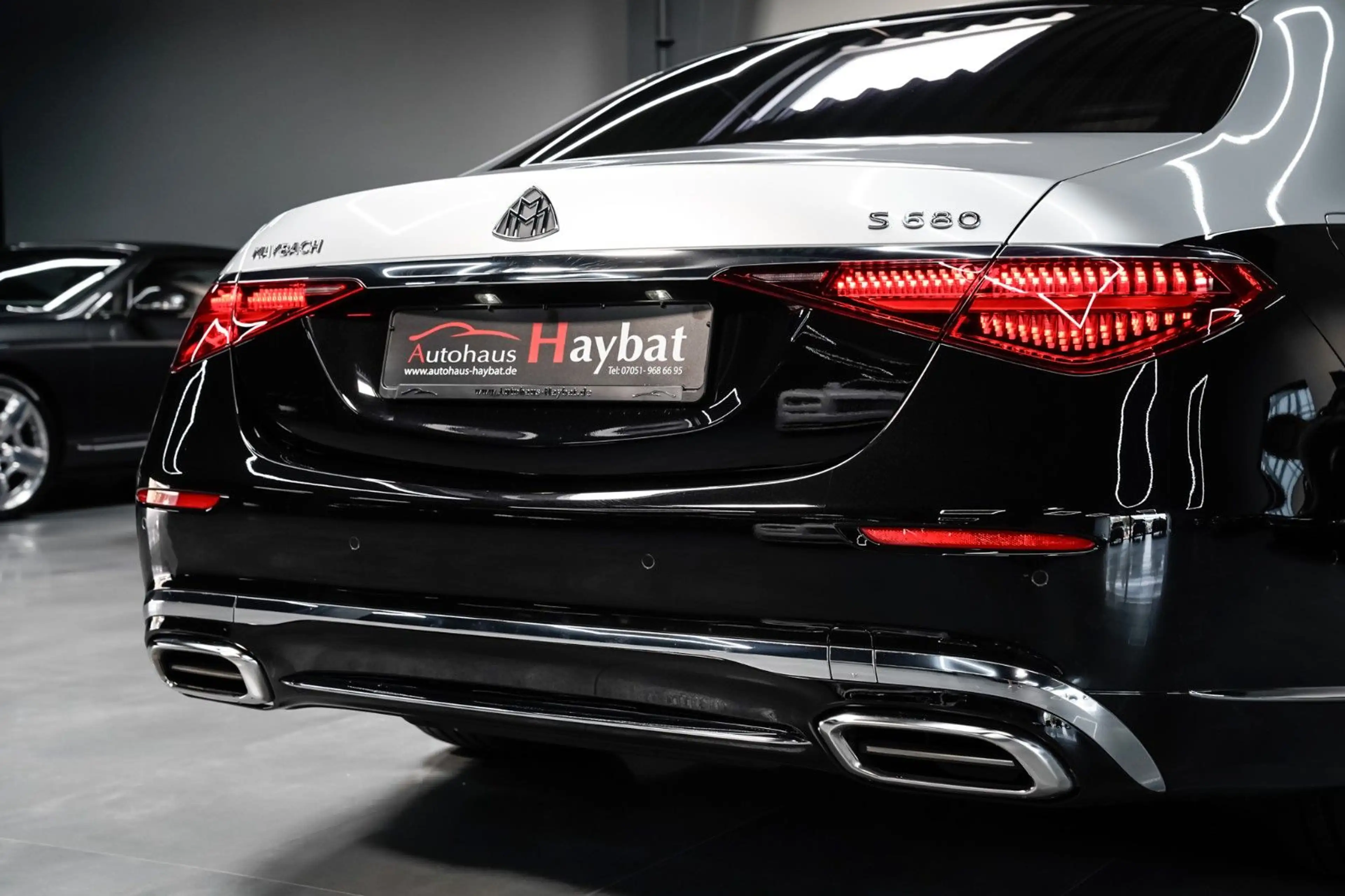 Mercedes-Benz S 680 Maybach 4Matic First Class-4 Sitzer-1.Hand — photo 10