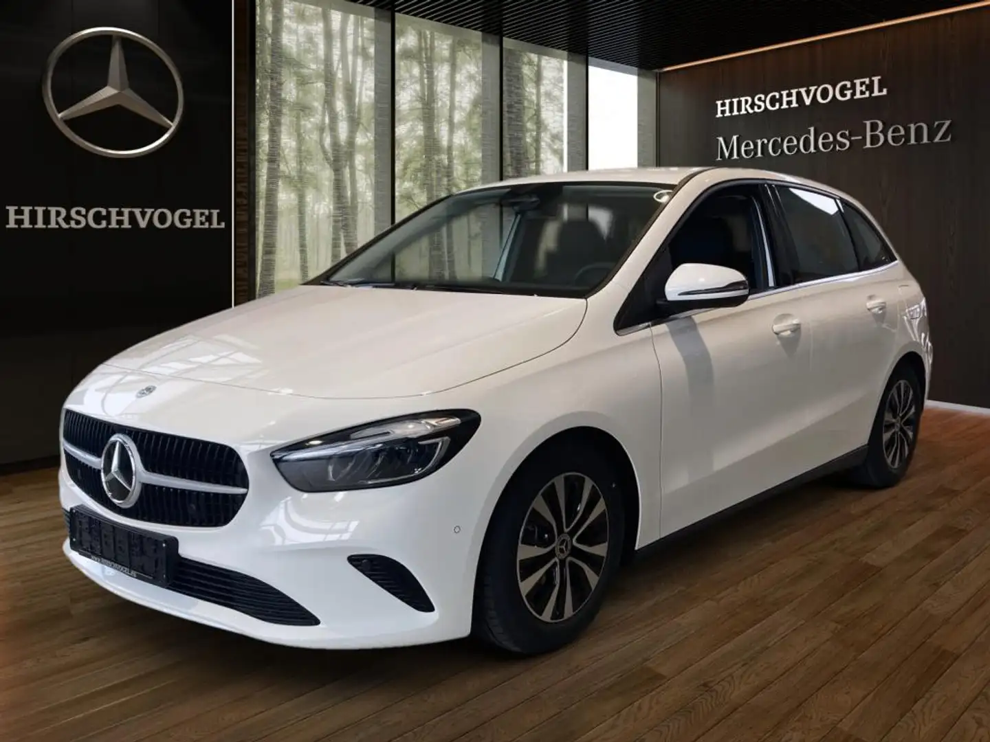 Mercedes-Benz B 180 AHK+MBUX+Navi-Pr+LED+Kam+PDC+SHZ+EASY-PACK Bílá - 2