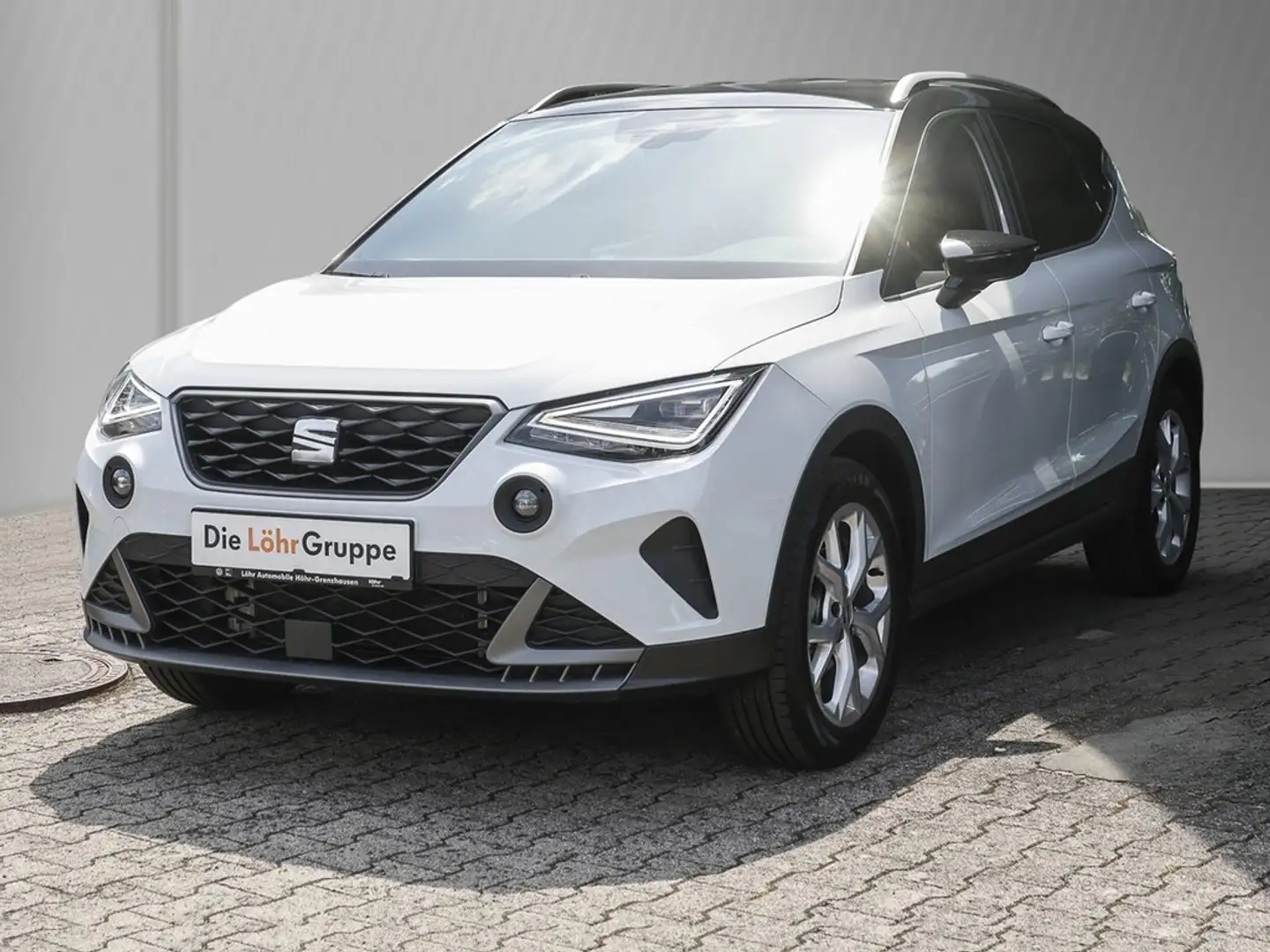 SEAT Arona 1,0 TSI FR-Line,LED,ALU 17",Climatronic Park-Pi... Weiß - 2